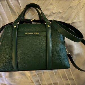 Excellent used condition Michael kors crossbody bag in dark green